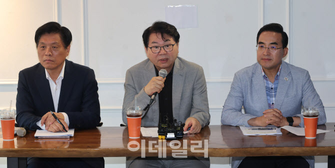 이한주 국정기획위원장, 기자간담회 열려