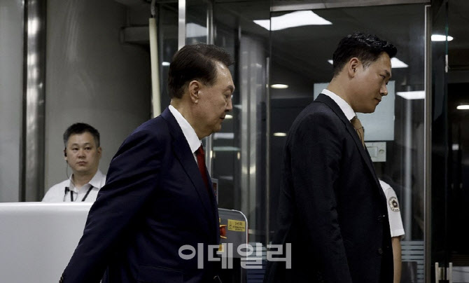 尹 향하는 특검 칼 끝…14일 불출석 시 강제구인 방침