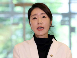 與, 野공세에 "건수 잡았다는 느낌…국민 눈높이 가장 중요하게 고민"