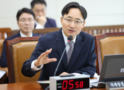 [포토]임광현, '전관예우 특혜 없었다...규정 어긋남 없이 지내'                                                                                                                                  