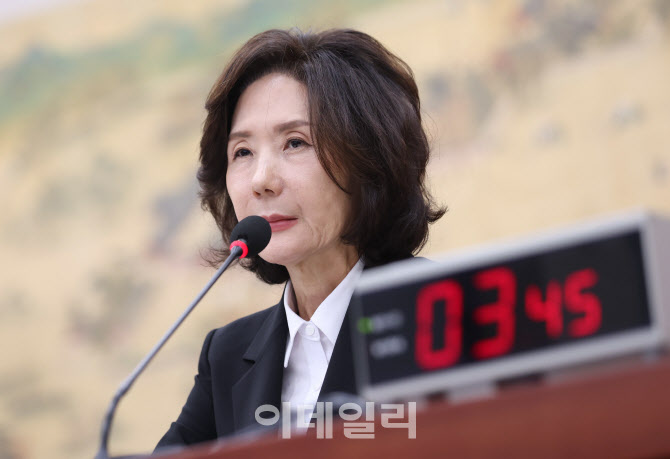 인사청문회, '질의 듣는 이진숙 후보자'                                                                                                                                                   