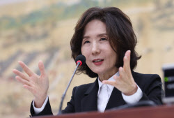[포토]이진숙, '서울대 10개 만들기로 교육 불균형 해소'                                                                                                                                         