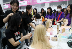 [포토] 미용체험 행사                                                                                                                                                                                    