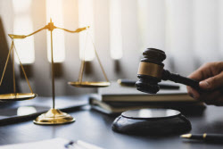 변호사·판사·의대생 사칭, 13억대 사기범 정체는