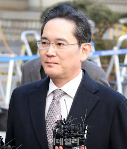 "삼성, 너 달라졌네"…&apos;이재용 무죄&apos;에 연내 최고치[특징주]