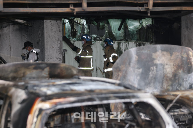 '광명 아파트 화재 현장 감식'