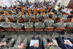 [단독]정보사는 있고 777엔 없는 노상원…역대 지휘관 사진 '들쭉날쭉'