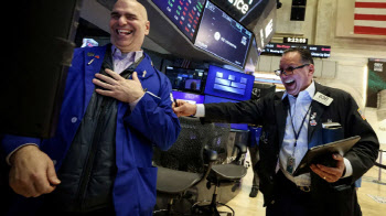 S&P500·나스닥 또 최고치…관세유예 낙관론 여전[월스트리트in]