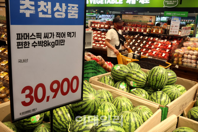 폭염 이어 엎친 데 덮친 농가 피해… 밥상 물가도 직격탄                                                                                                                                             