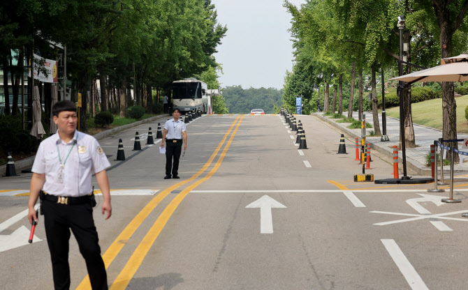 윤석열 전 대통령, '12차 공판 기일 불출석'                                                                                                                                               