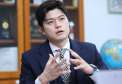 김용태 “국힘, 개혁 늦었다…혁신 점수 0점 아닌 마이너스” [만났습니다]①