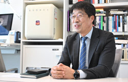 “25년 핀테크 노하우로 스테이블코인 설계자 도전”