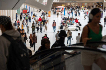 美2분기 GDP 3% 깜짝 증가…트럼프 "당장 금리 내려라"(종합)