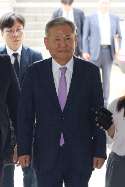 [포토]이상민 전 장관, 내란 중요임무 종사 혐의로 영장실질심사                                                                                                                                            