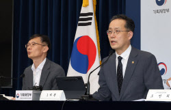 내년 주식 세제 줄줄이 인상...코스피 5000 걸림돌 되나