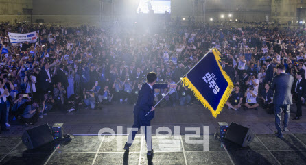 李대통령, 정청래 대표에 축하…"원팀 정신으로 노력하자"