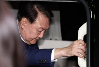 尹 측, 정청래 &apos;보쌈&apos; 언급에 “손대면 법적조치”