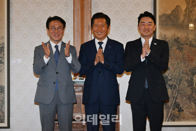 김민석-정청래-강훈식, 고위 당정협의회 시작합니다.                                                                                                                                                 