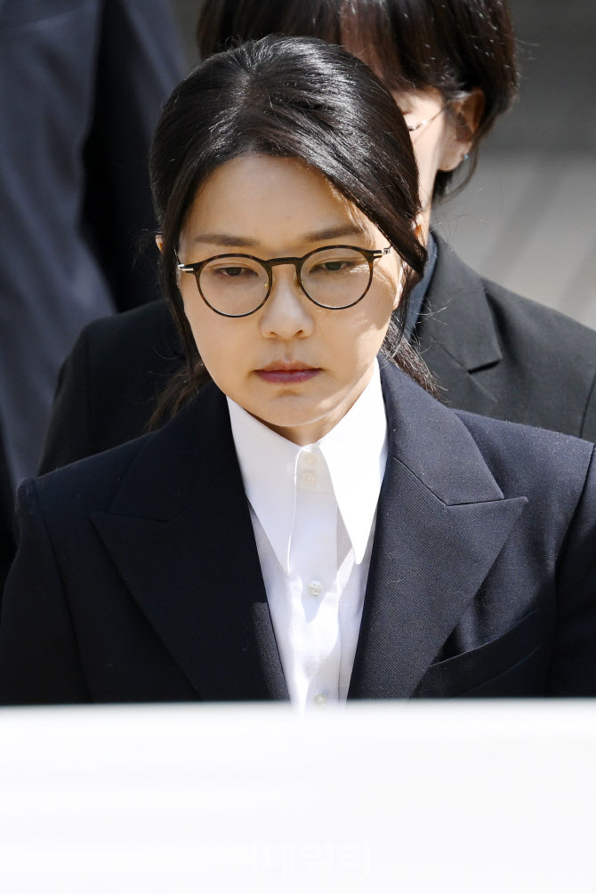 김건희 영장심사 종료, '구속 여부...오늘 밤 또는 내일 새벽께 나올 듯'                                                                                                                    