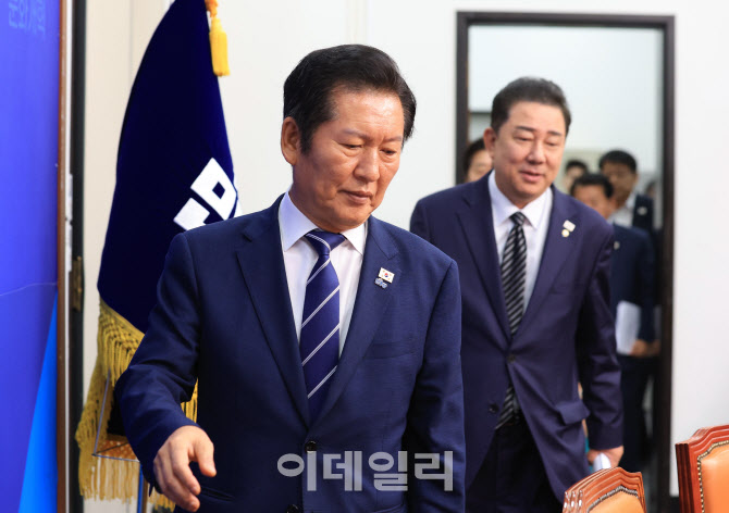 최고위원회의 참석하는 정청래-김병기 