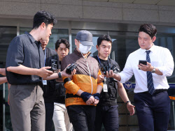 인천 총기살해범 “경제적 지원 중단해 전처에 복수”