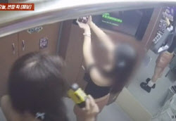 "한국서 이런 일이 가능?"…무인 사진관서 1시간 동안 벌어진 일