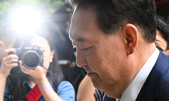전현희 "尹, 구치소 일상" 폭로