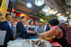 李대통령 지지율 51.1%…취임 후 최저치[리얼미터]
