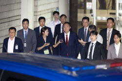 윤석열, 김건희 특검팀 고발…&quot;체포영장 집행 불법&quot;