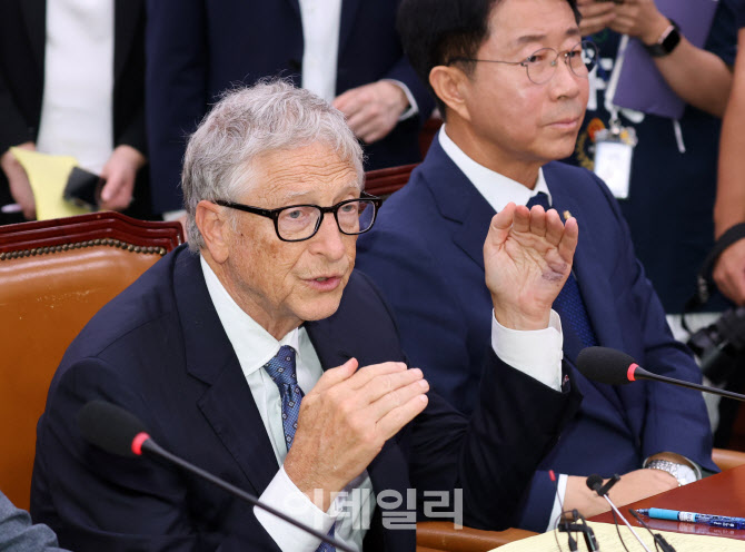국회 외통위원들과 간담회 갖는빌 게이츠                                                                                                                                                            