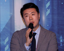 [마켓인]임기 연장한 AC 협회장…남은 과제는