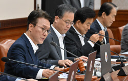 [포토]김민석 총리, 국무회의 시작합니다                                                                                                                                                                  