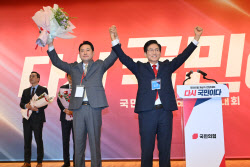 ‘강경 반탄’ 장동혁, 국힘 새 당대표…“모든 우파 시민과 연대”(상보)