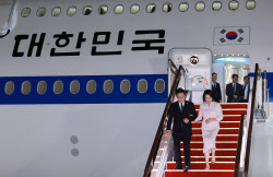이재명 대통령 귀국…한일·한미 &apos;성공적&apos; 외교 성과