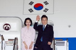 미·일 순방 강행군 마무리…李대통령, 3박6일 일정 마치고 귀국