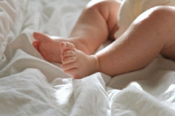 엎어 재운 ‘생후 83일’ 아기 숨져…부부는 같이 낮잠