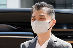 檢, &apos;SM시세조종 의혹&apos; 카카오 김범수에 징역 15년 구형…"처벌 불가피"(종합)