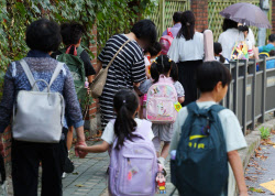 학교 앞 수상한 車, 아이들 `화들짝`…경찰 "유괴신고, 진술 엇갈려 혼선"