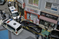 “순간 눈 돌아가…” ‘피자집 칼부림’ 피의자가 가족에 한 말
