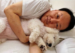 "강아지 잘 있지?" 尹 구치소 특혜...반려견 사진 봐