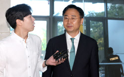 [포토]순직해병 특검 향하는 신범철 전 국방부 차관                                                                                                                                                        