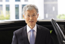 조희대, “사법개혁 공론화, 사회적 합의 필요”…與“자업자득”·野“위험천만”(종합)
