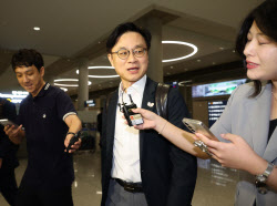 산업장관, 관세협상 마치고 귀국…대미투자 이견 못 좁힌듯