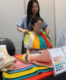 [포토] 면접을 위한 컬러이미지 메이킹 실습                                                                                                                                                               