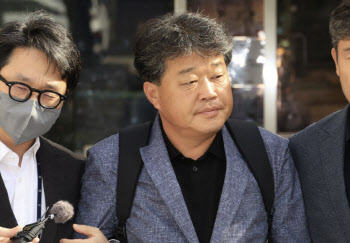 건진법사에 &apos;공천 청탁&apos; 박창욱 경북도의원 구속 면해