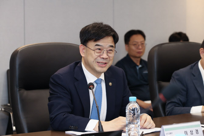 이상경 국토부 차관 "주택공급 속도전 필요"