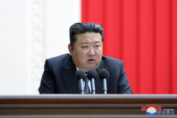 김정은 "결단코 통일 불필요…하나 될 수 없는 두 개 국가"