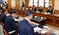 [포토]통신사 및 금융사 해킹사고 관련 긴급현안점검회의 열려                                                                                                                                              
