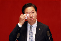 野박수민 필리버스터 최장 기록…15시간 50분 경신