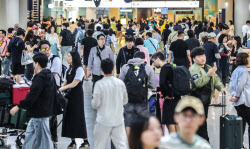 어제 오늘 10만명 여행 갔는데…제주 호우·강풍·풍랑특보